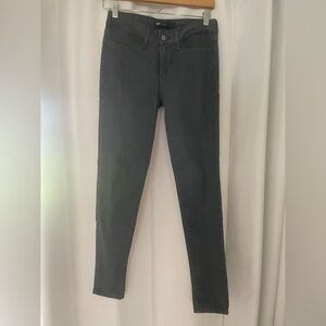 NWOT - Levi's High Rise Skinny Jeans in Charcoal Gray